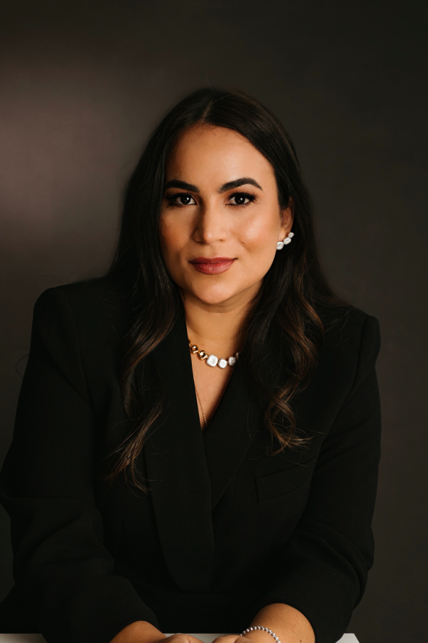 Dra Lara Quidute